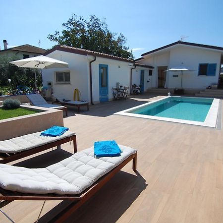 Borgo san Donato  B&B La Gatta Sul Tetto מראה חיצוני תמונה