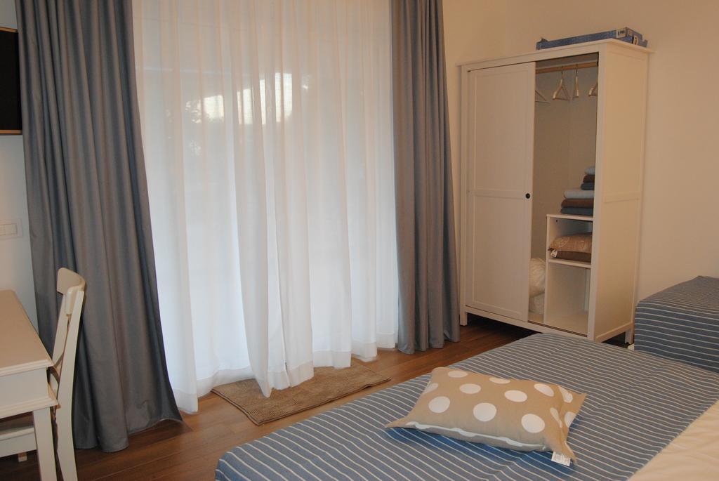 Borgo san Donato  B&B La Gatta Sul Tetto חדר תמונה